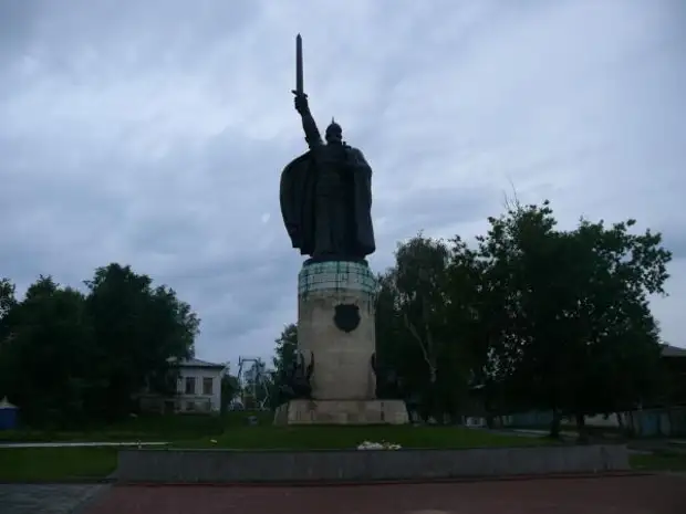 Московская область воин. Муром памятник Илье Муромцу. Памятник Илье Муромцу во Владимирской области. Памятники Владимирская область памятник Илья Муромец. Илья Муромец - Муром, Владимирская область..