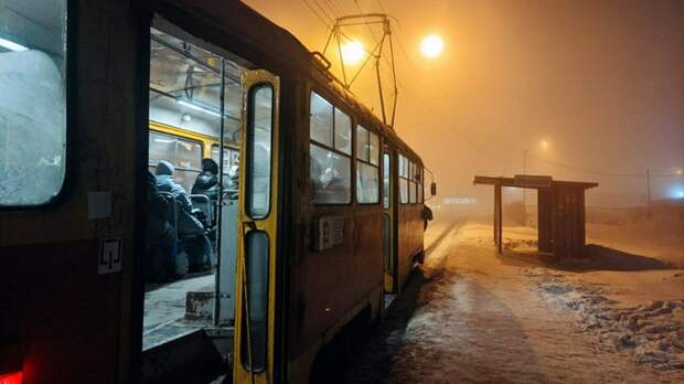 Движение трамваев и троллейбусов восстановлено по прежним маршрутам в Барнауле
