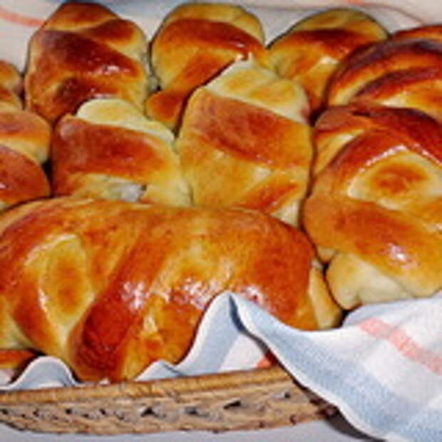 Пирожки с клубникой.