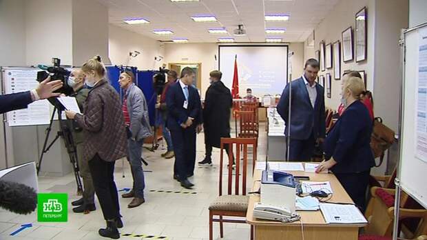 Петербургские школы, где расположены избирательные участки, не будут работать 17–18 сентября