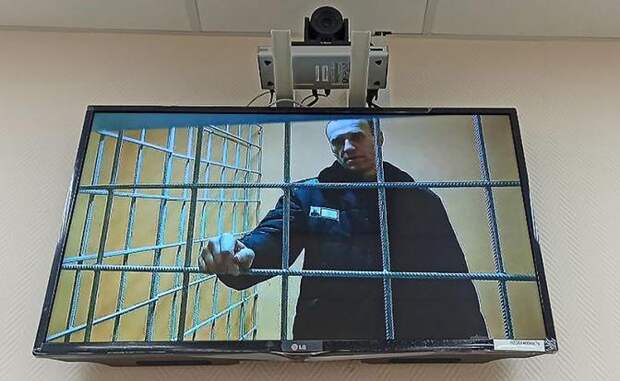 https://svpressa.ru/p/32/325/325137/l-325137.jpg?v=1644854070