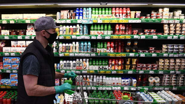 Китайского блогера удивили продукты в российских супермаркетах 