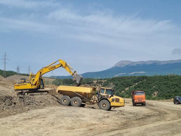 На новой дороге Симферополь — Ялта в обход Алушты появятся две транспортные развязки