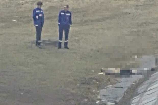 В Тюмени под мостом на Мельникайте обнаружено тело мужчины