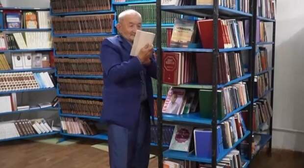 Пастух из Карагандинской области прочитал более 20000 книг