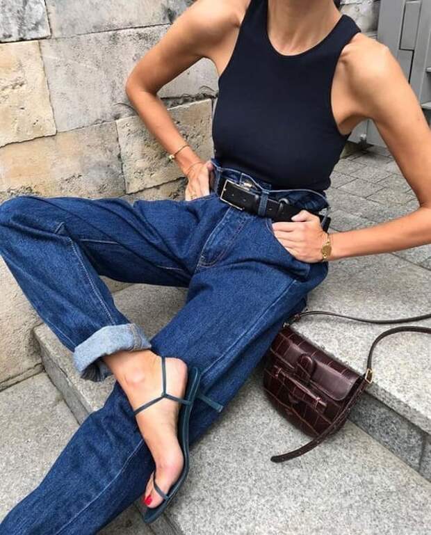 Модные женские джинсы 2024