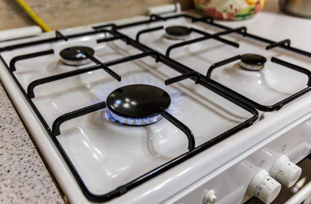 Россиянам пригрозили миллионными штрафами за неправильное пользование плитой