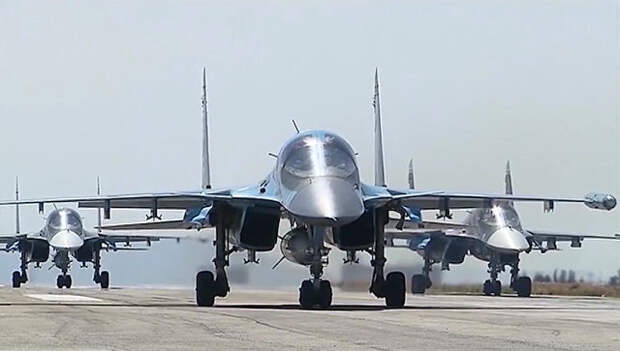 Вылет первой группы самолетов ВКС России с авиабазы Хмеймим. Архивное фото Вылет первой группы самолетов ВКС России с авиабазы Хмеймим. Архивное фото