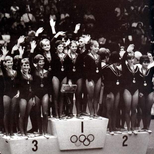 Советская олимпийская гимнастка. Сборная СССР по спортивной гимнастике 1968.