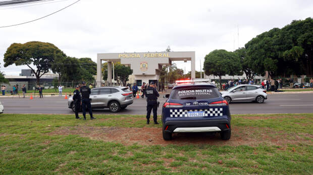 Выстрелы после концерта: вооруженные бандиты ранили знаменитого певца