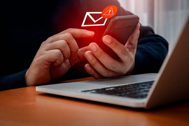 ИБ-эксперт Жадеев: "продиктуйте код" остается главной фразой мошенников