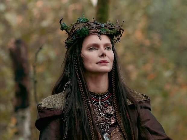 Лучшие подруги Настенька и Марфушка, лесная ведьма, сыгранная Боярской: новая версия сказки «Морозко»