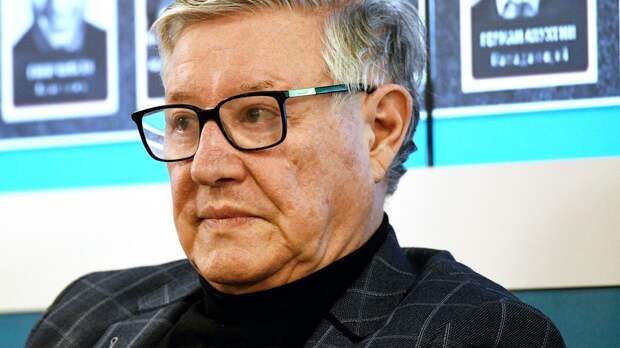 Орлов: «Не уверен, что зимние трансферы помогут ЦСКА подняться на первое место»