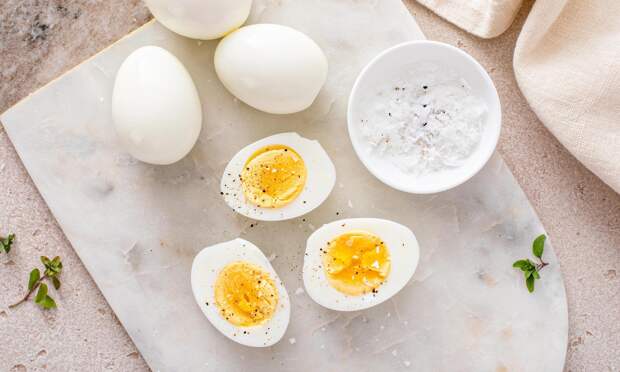 Как нельзя варить яйца, если не хотите проблем с желудком