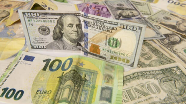 В России продлили обязательную продажу валютной выручки