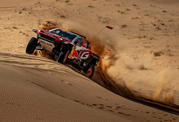 Дакар-2026, 8-й этап: Toyota оформила победный дубль в невероятной борьбе с Ford и Dacia