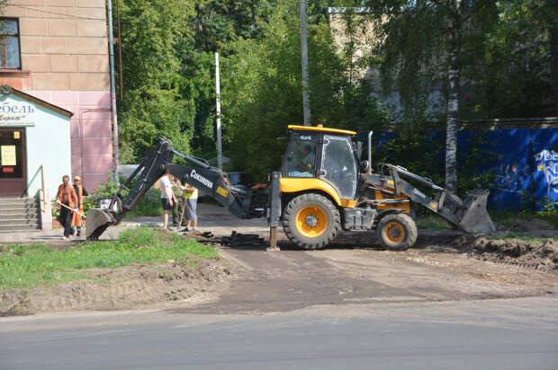 Дорожники на 60% выполнили ремонт Велижской в Иванове