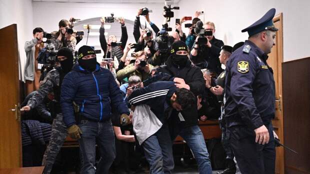 Как известно, в ночь с 24 на 25 марта решением Басманного суда в СИЗО отправились четверо террористов подозреваемых в совершении теракта в "Крокус Сити Холл".