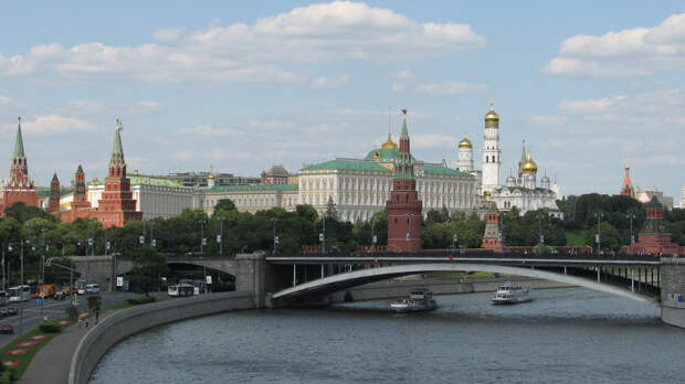 Кремль прокомментировал ситуацию с заменой флага Белоруссии на ЧМ по хоккею
