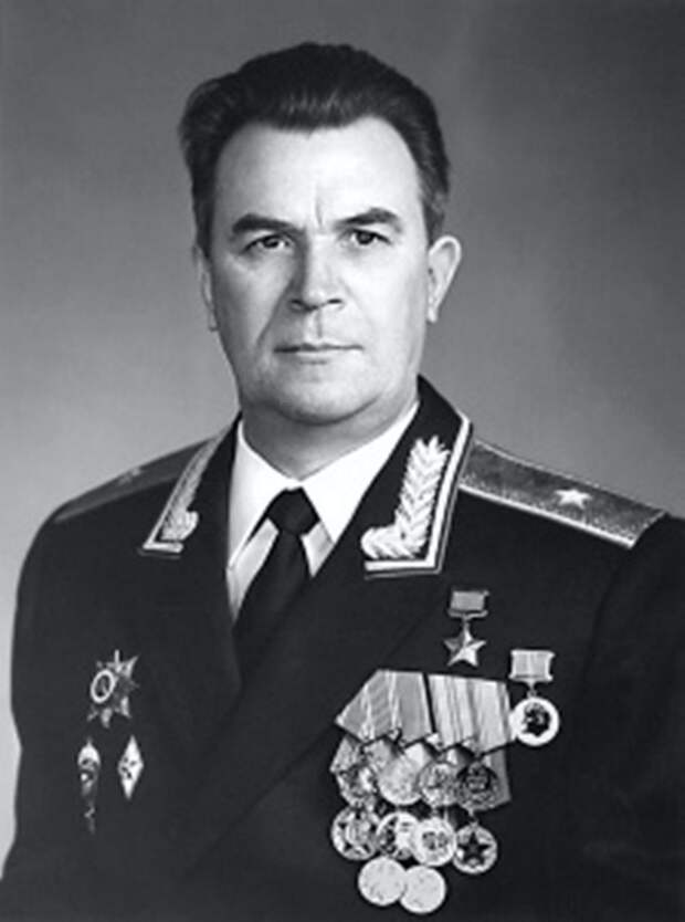 За блестяще проведенную операцию по штурму дворца Амина Василий Колесник был удостоен звание Героя Советского Союза. 