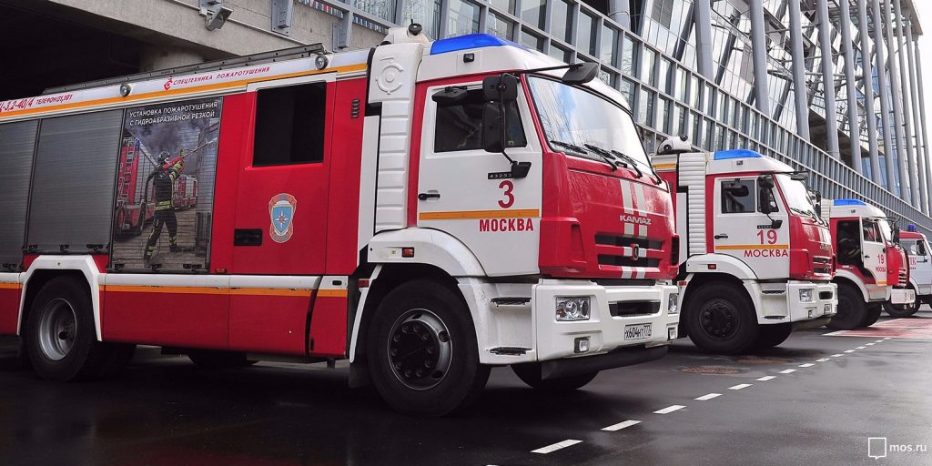 В офисном здании на Лодочной произошёл пожар