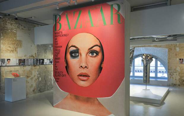 Выставка "HARPER’S BAZAAR. PREMIER MAGAZINE DE MODE" в Музее декоративного искусства в Париже, 2020 год