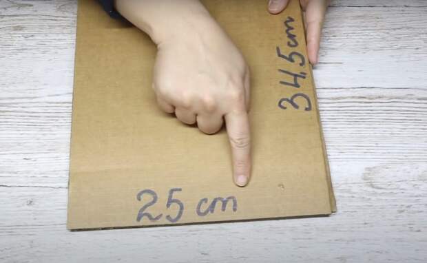 Необычное панно, которое точно будет привлекать к себе внимания ваших гостей