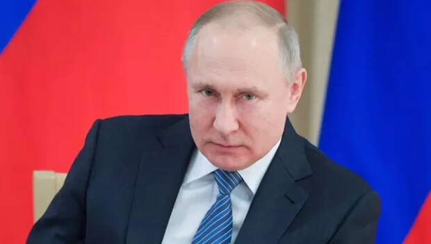Путин и надувные «мировые политики»: Питон Каа и обезьяны