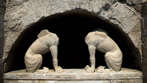 Амфиполис: скандалы, интриги, расследования вокруг самой загадочной гробницы Греции