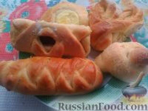 Фото к рецепту: Вкусные булочки из дрожжевого теста