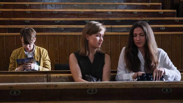 Минобрнауки: Три предмета станут обязательными для студентов всех вузов