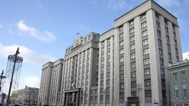 В Госдуме осудили решение США ввести новые санкции против России