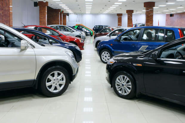 В России средняя стоимость поддержанных авто упала на 4 тыс. рублей в мае