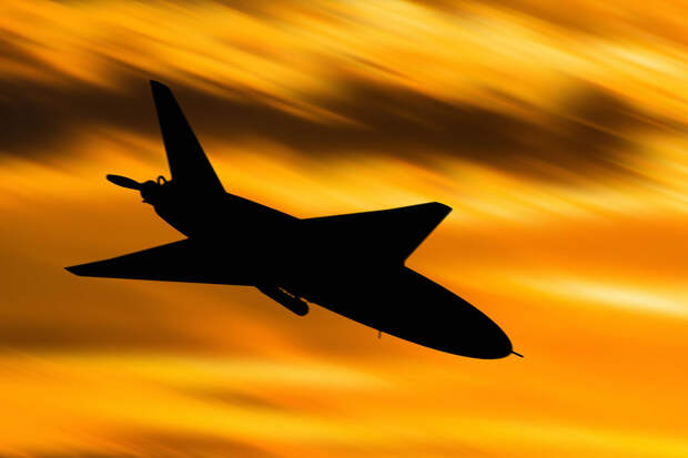 Камбулова: два предприятия и восемь домов повреждены в Таганроге при атаке БПЛА