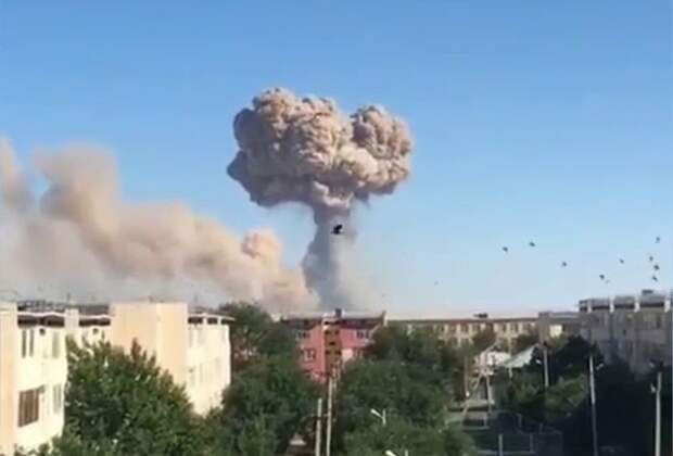 Кадры попадания американской ракеты в жилой район иранского Ламерда (ВИДЕО)