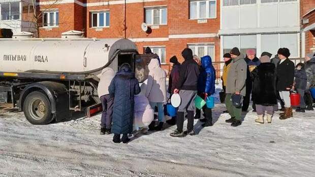 «Везде одни аварии. Всё сгнило. Страшно жить»