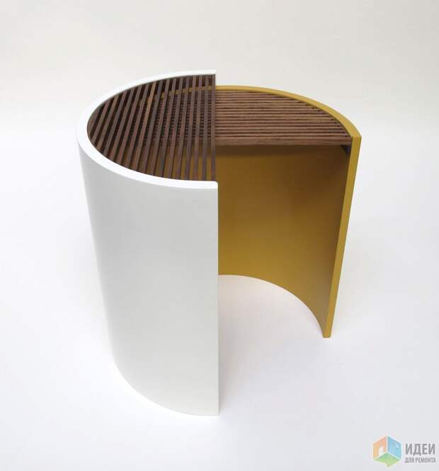 Столы полукругом - композиция из двух половинок