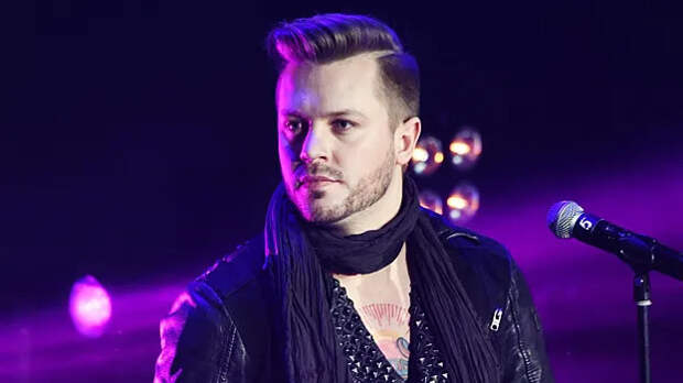 Арсений Бородин вспомнил просьбу Филиппа Киркорова привезти редкий iPhone