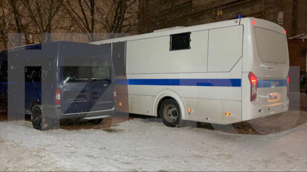 Силовики избили корреспондента РЕН ТВ во время рейда на фестиваль Harvest Fest