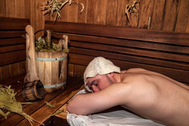 Россиянка описала немцев в сауне Турции фразой «в чем мать родила расползаются по полкам»