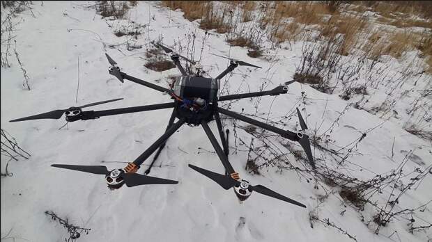 Народный фронт передал бойцам СВО дрон для переноса тяжелых грузов