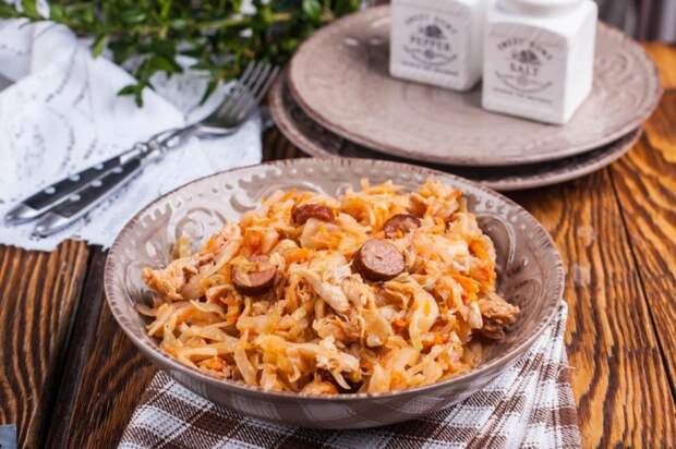 Тушёная квашеная капуста по немецкому рецепту. \ Фото: yandex.ru. Тушёная квашеная капуста по немецкому рецепту. \ Фото: yandex.ru.