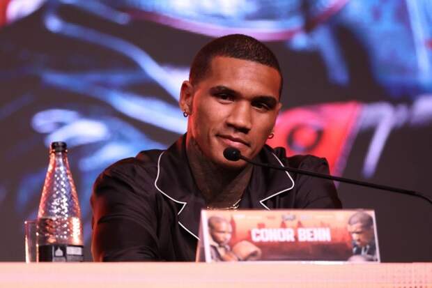 Конор Бенн единогласно победил Реджиса Прогрейса в Лондоне