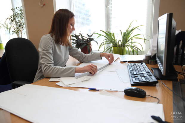 Юрист объяснила, что подготовка рабочего места до начала смены должна оплачиваться