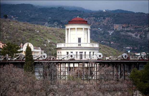 Фабрика бурь - еще одно название этого необычного места. /Фото: stena.ee