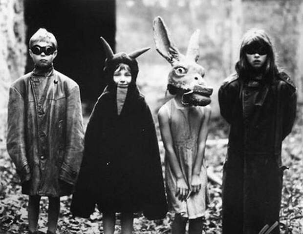 Винтажные фото с Хэллоуина, которые вполне могут напугать не хуже фильма ужасов