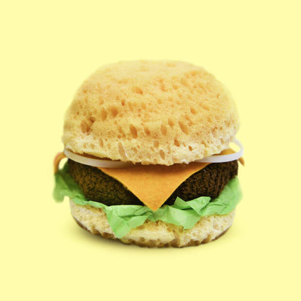 BurgerYellowBackground-575a1aaacb3e2__700
