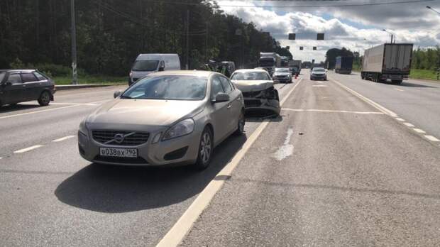 Две девочки пострадали при столкновении машин в Тверской области