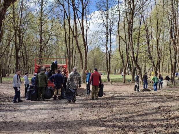 В Реадовском парке и Соловьиной роще пройдут субботники