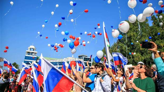 Какой сегодня праздник 07.11.2025 года